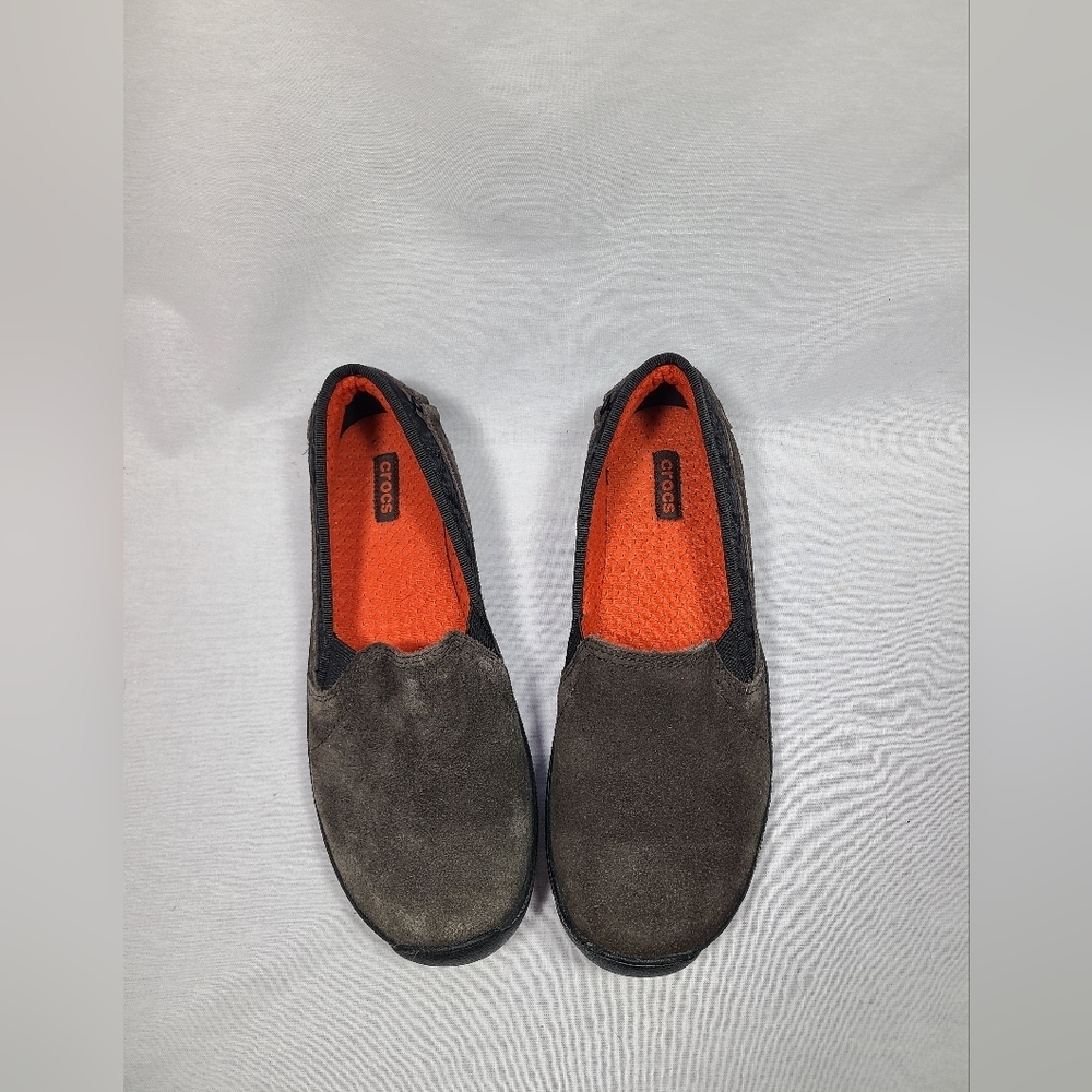 Crocs 12410 Women's Anyweather Brown Suede Leather Slip On Loafers Size 9 Womens